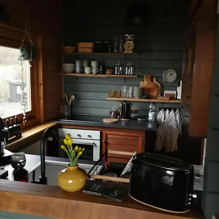 Mountainside * Amelith